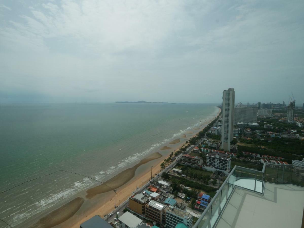 Aeras - The Ultimate Beachfront Experience Jomtien Beach Εξωτερικό φωτογραφία